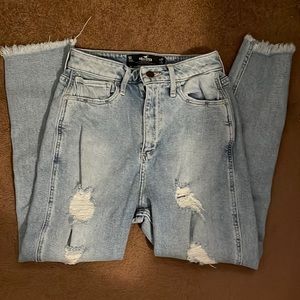 Hollister ripped ankle jeans 5S